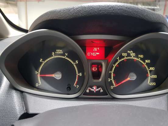 FORD-FIESTA-2011