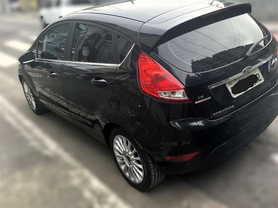 FORD-FIESTA-1.6 TITANIUM HATCH 16V FLEX 4P POWERSHIFT FORD-FIESTA-2015