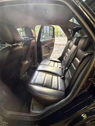 FORD-FOCUS-2011