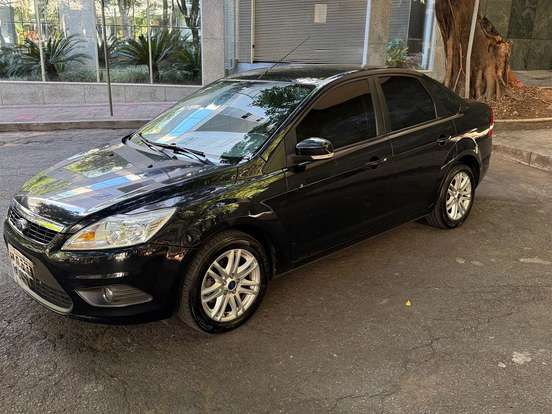 FORD-FOCUS-2.0 GLX 16V FLEX 4P AUTOMÁTICO FORD-FOCUS-2011