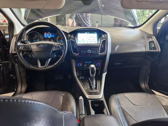 FORD-FOCUS-2016
