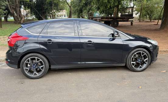 FORD-FOCUS-2014