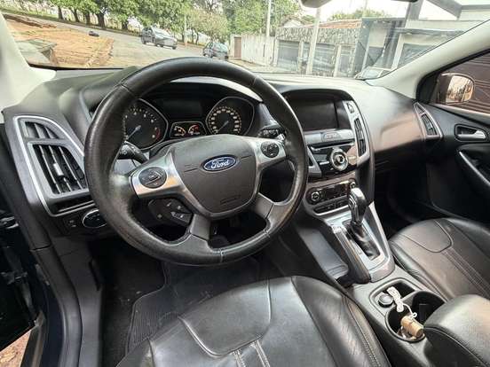 FORD-FOCUS-2.0 TITANIUM PLUS 16V FLEX 4P POWERSHIFT FORD-FOCUS-2014