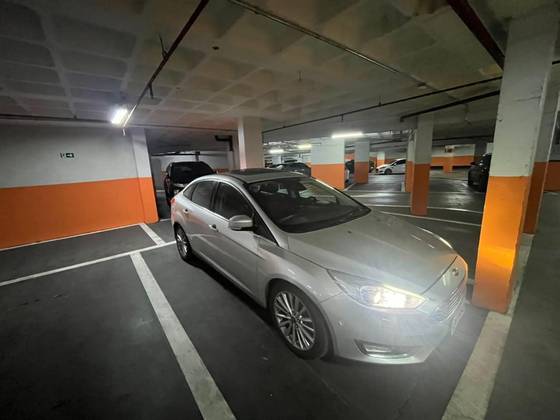 FORD FOCUS 2.0 TITANIUM PLUS FASTBACK 16V FLEX 4P POWERSHIFT