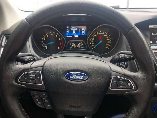 FORD-FOCUS-2.0 TITANIUM PLUS FASTBACK 16V FLEX 4P POWERSHIFT FORD-FOCUS-2015