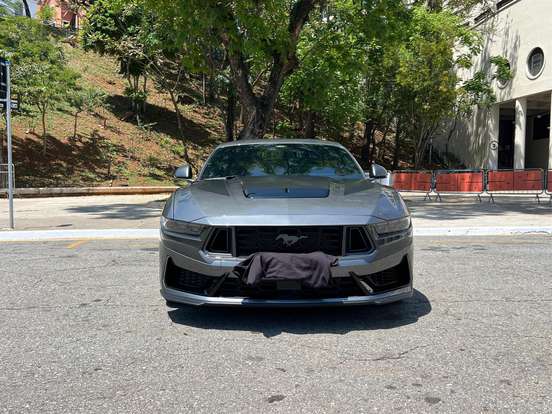 FORD-MUSTANG-2025