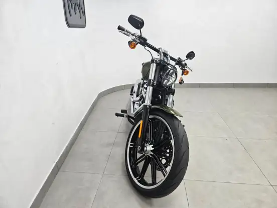 HARLEY-DAVIDSON-SOFTAIL BREAKOUT 114 HARLEY-DAVIDSON-SOFTAIL BREAKOUT 114-2022