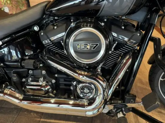 HARLEY-DAVIDSON-SPORT GLIDE-2022