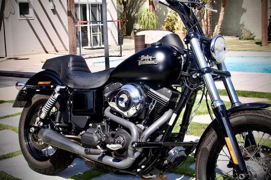 HARLEY-DAVIDSON-DYNA STREET BOB-2016