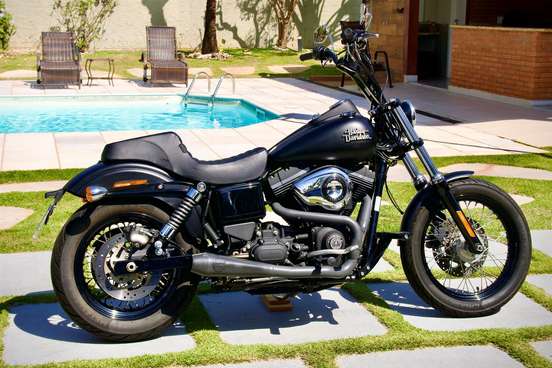 HARLEY-DAVIDSON-DYNA STREET BOB-2016