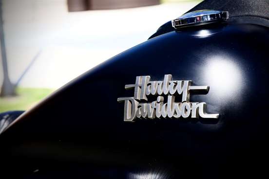 HARLEY-DAVIDSON-DYNA STREET BOB-2016