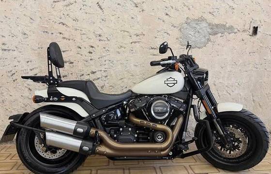 HARLEY-DAVIDSON SOFTAIL FAT BOB 107 