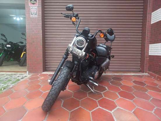 HARLEY-DAVIDSON-SPORTSTER XL 883N IRON-2012