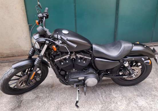 HARLEY-DAVIDSON-SPORTSTER IRON 883-2015