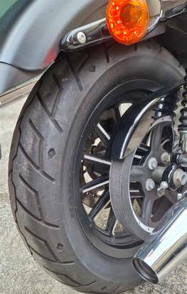 HARLEY-DAVIDSON-SPORTSTER IRON 883-2015