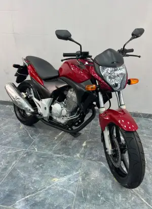 HONDA-CB 300R HONDA-CB 300R-2011