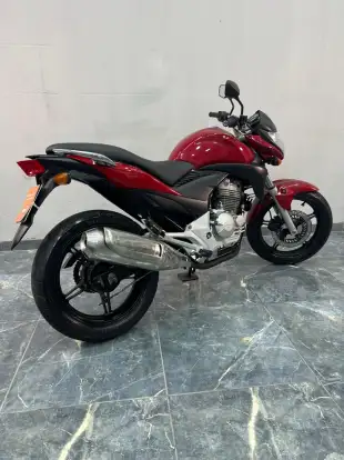 HONDA-CB 300R HONDA-CB 300R-2011