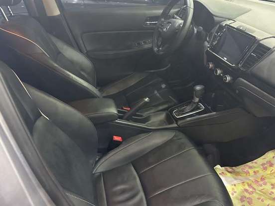 HONDA-CITY-1.5 i-VTEC FLEX HATCH EXL CVT HONDA-CITY-2024