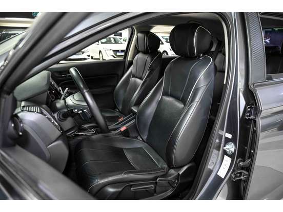 HONDA-CITY-1.5 i-VTEC FLEX HATCH TOURING CVT HONDA-CITY-2022
