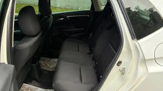 HONDA-FIT-2016