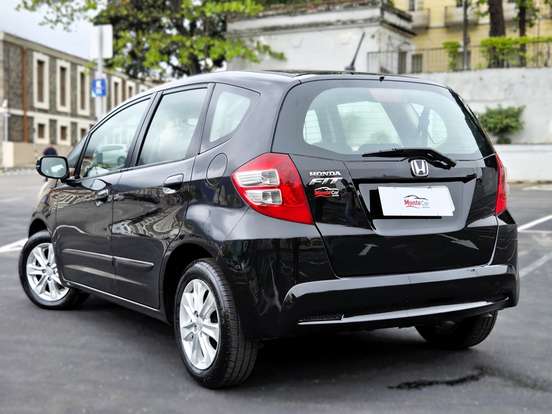 HONDA-FIT-2013