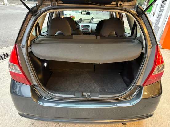 HONDA-FIT-2004