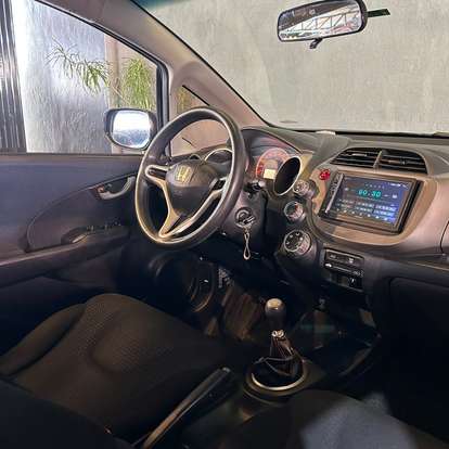 HONDA-FIT-2009