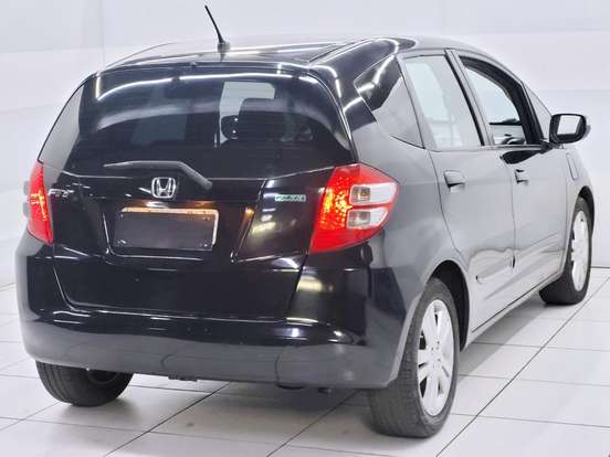 HONDA-FIT-2009
