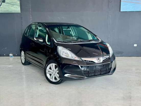 HONDA-FIT-2013