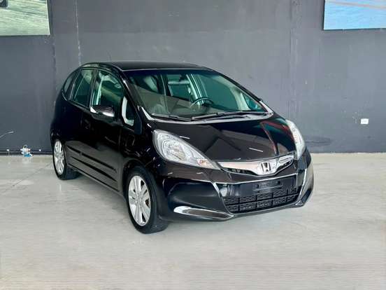 HONDA-FIT-2013