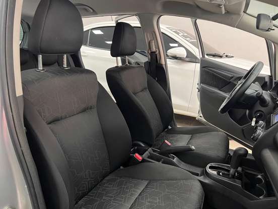 HONDA-FIT-2015