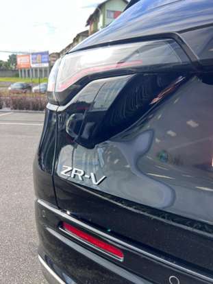 HONDA-ZR-V-2023