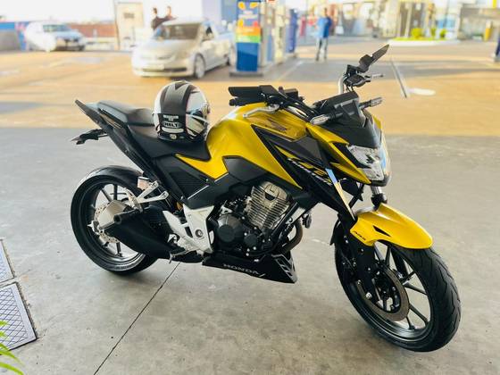 HONDA CB 300F TWISTER CBS 