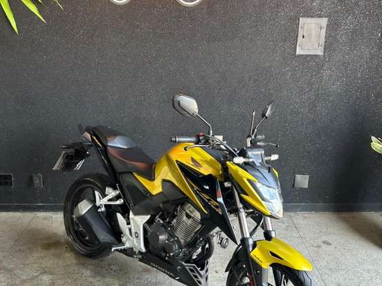 HONDA-CB 300F TWISTER ABS HONDA-CB 300F TWISTER ABS-2024