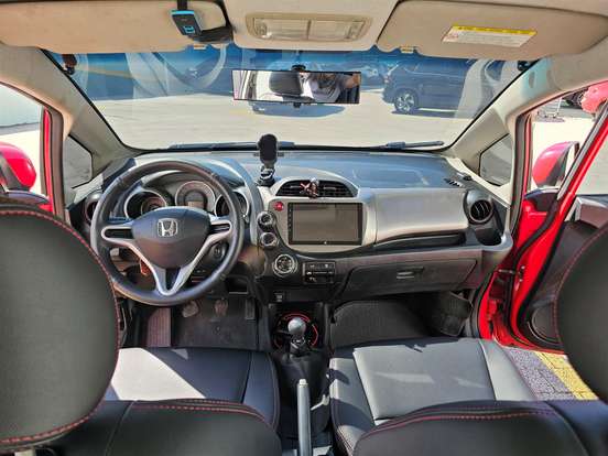HONDA-FIT-2012