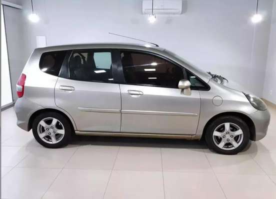 HONDA-FIT-2006