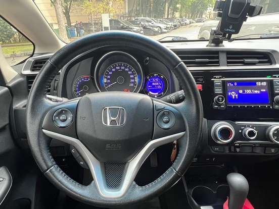 HONDA-FIT-2016