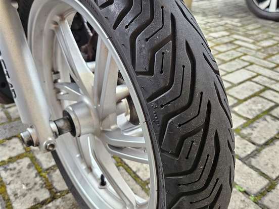 HONDA-SH 300i HONDA-SH 300i-2018