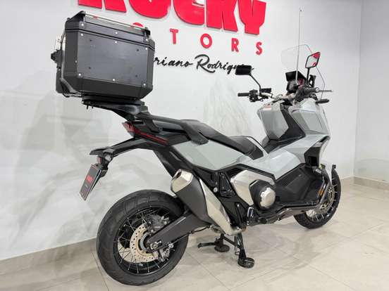 HONDA-X-ADV-2021