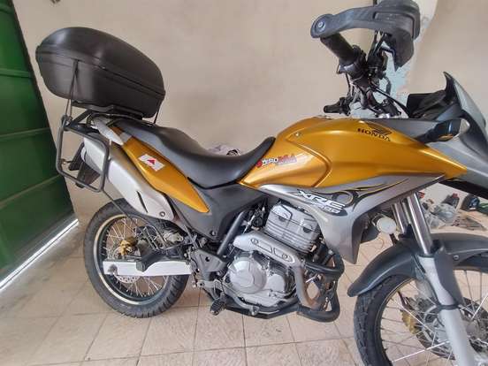HONDA-XRE 300-2010