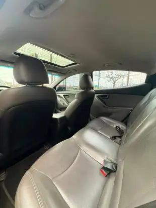 HYUNDAI-ELANTRA-2011