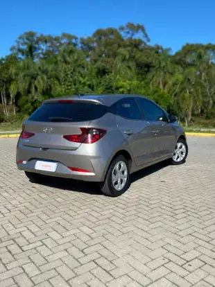 HYUNDAI-HB20-2022