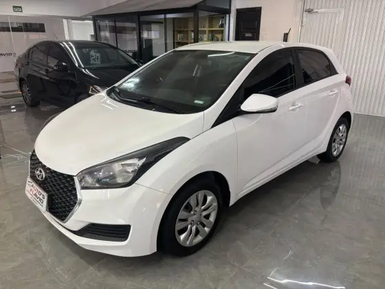 HYUNDAI HB20 1.0 COMFORT PLUS 12V FLEX 4P MANUAL