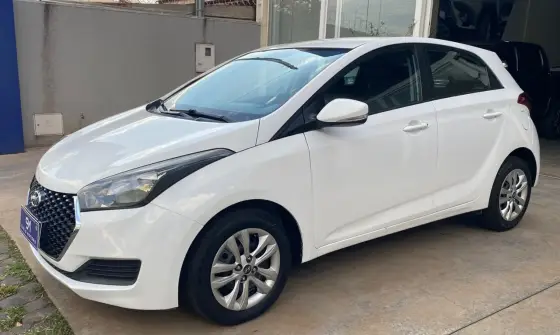 HYUNDAI HB20 1.6 COMFORT PLUS 16V FLEX 4P MANUAL