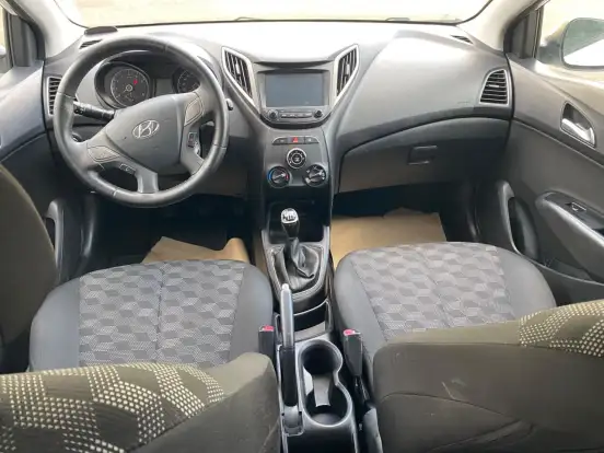 HYUNDAI-HB20-2019
