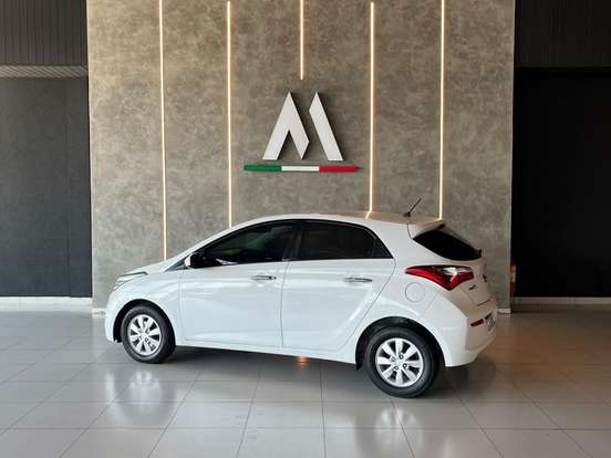 HYUNDAI-HB20-1.0 COMFORT PLUS 12V FLEX 4P MANUAL HYUNDAI-HB20-2017