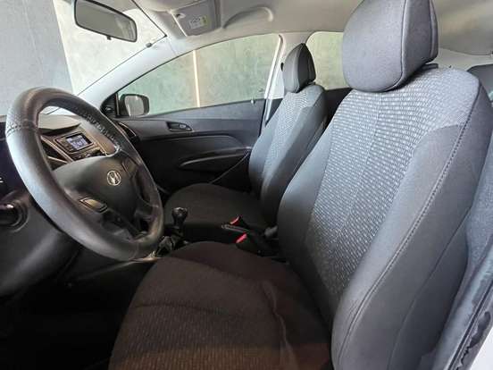 HYUNDAI-HB20-1.0 COMFORT PLUS 12V FLEX 4P MANUAL HYUNDAI-HB20-2017