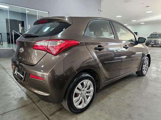 HYUNDAI-HB20-1.0 COMFORT PLUS 12V FLEX 4P MANUAL HYUNDAI-HB20-2017
