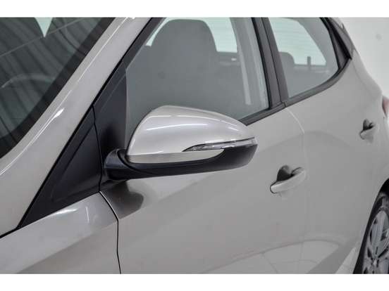 HYUNDAI-HB20-2024