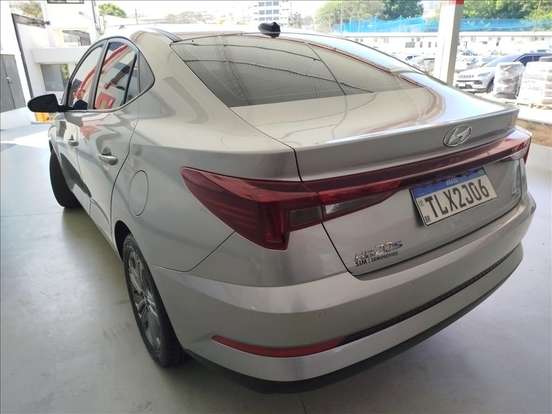 HYUNDAI-HB20S-2024